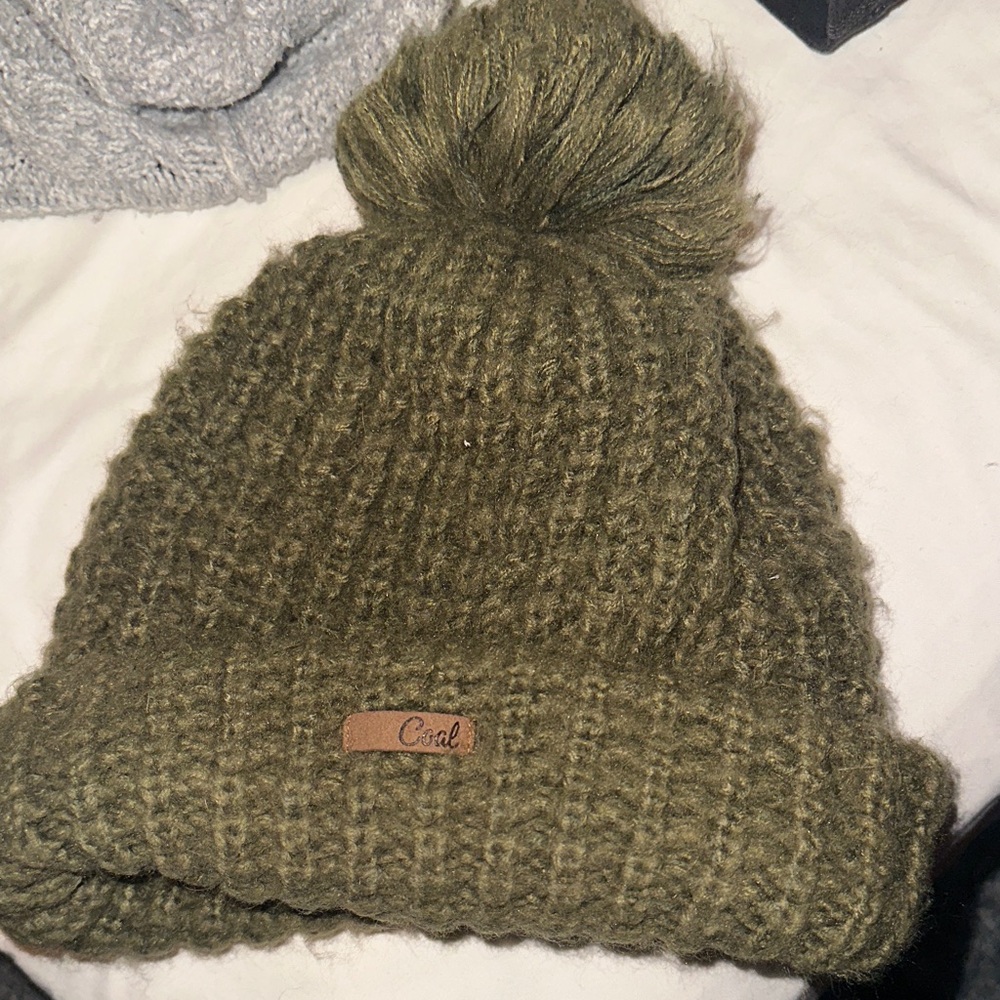 Cozy Olive Green Knit Pom-Pom Beanie